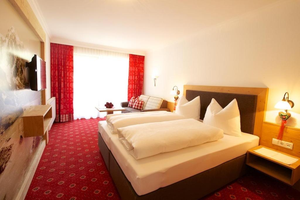 Hotel Garni Larcherhof Mayrhofen Kültér fotó